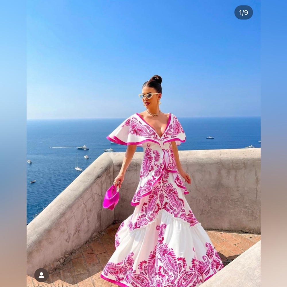 Extraordinary Dress By Eduardo Amarante from Brazil
